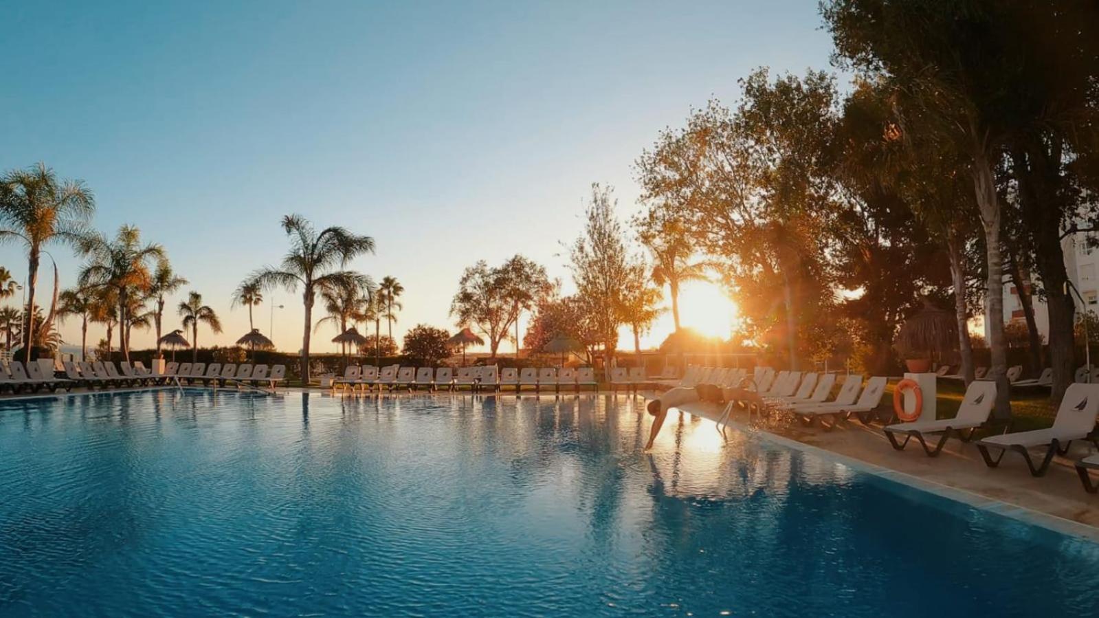 Hotel Puerto Bahia & Spa 엘푸에르토데산타마리아 외부 사진