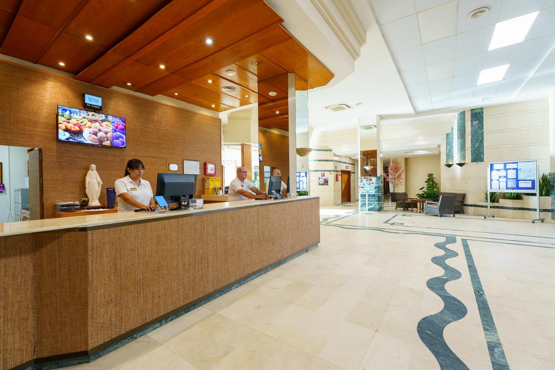 Hotel Puerto Bahia & Spa 엘푸에르토데산타마리아 외부 사진