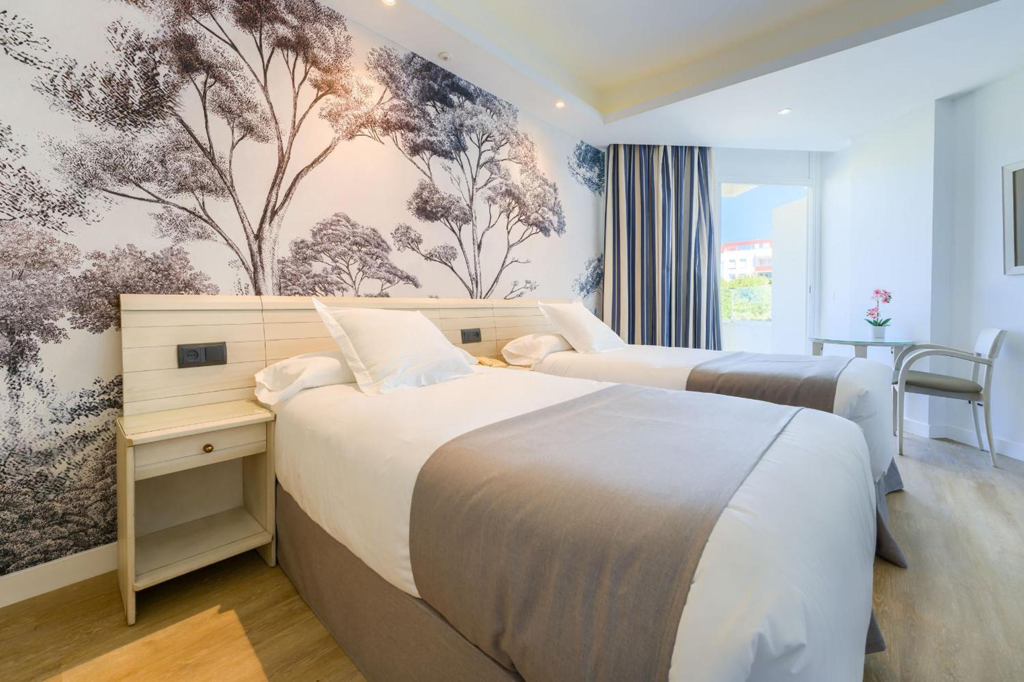 Hotel Puerto Bahia & Spa 엘푸에르토데산타마리아 외부 사진